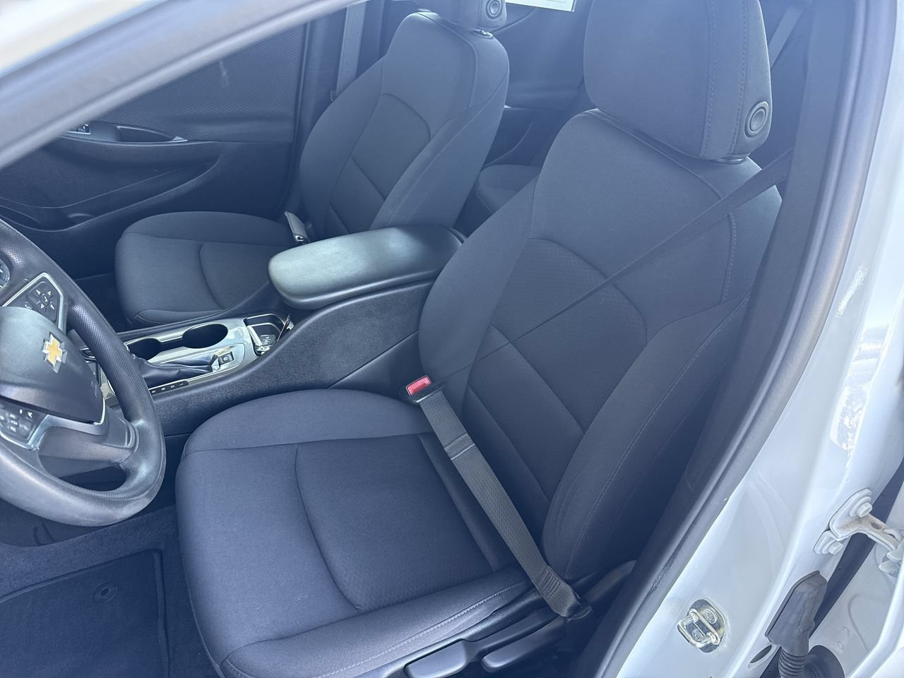 Used 2023 Chevrolet Malibu LS FWD image 17