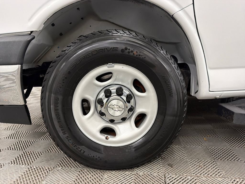 Used 2020 Chevrolet Express 3500 LT w/ LT Preferred Equipment Group image 10