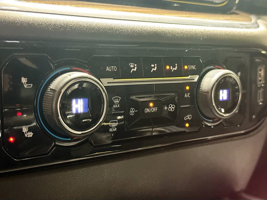 Used 2023 Chevrolet Silverado 1500 RST w/ Convenience Package II image 16