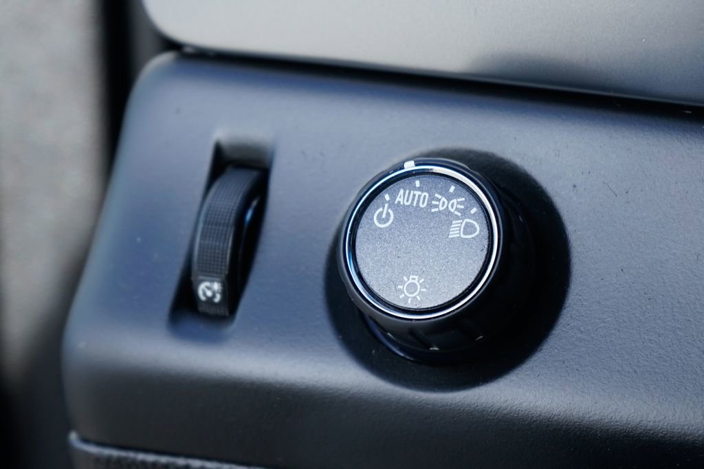 Used 2019 Chevrolet Tahoe LT w/ LT Midnight Edition RWD image 24