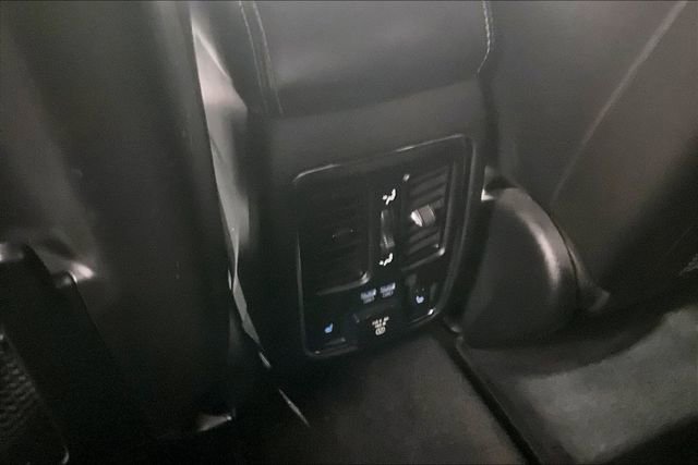 Used 2014 Jeep Grand Cherokee Limited w/ Luxury Group II AWD/4WD image 10