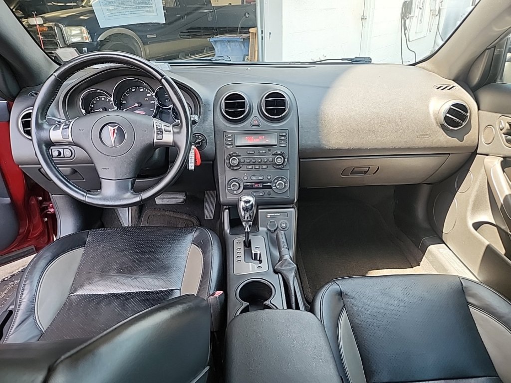 Used 2008 Pontiac G6 GT w/ Sport Package FWD image 26