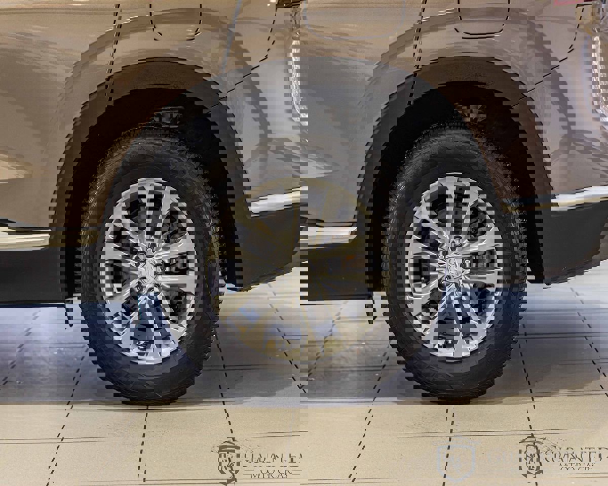 Used 2020 Hyundai Santa Fe SEL image 7