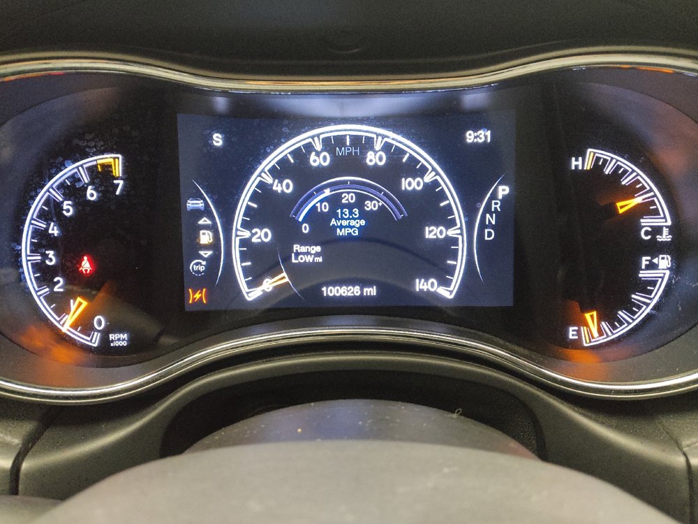 Used 2019 Jeep Grand Cherokee Limited w/ Luxury Group II RWD image 23