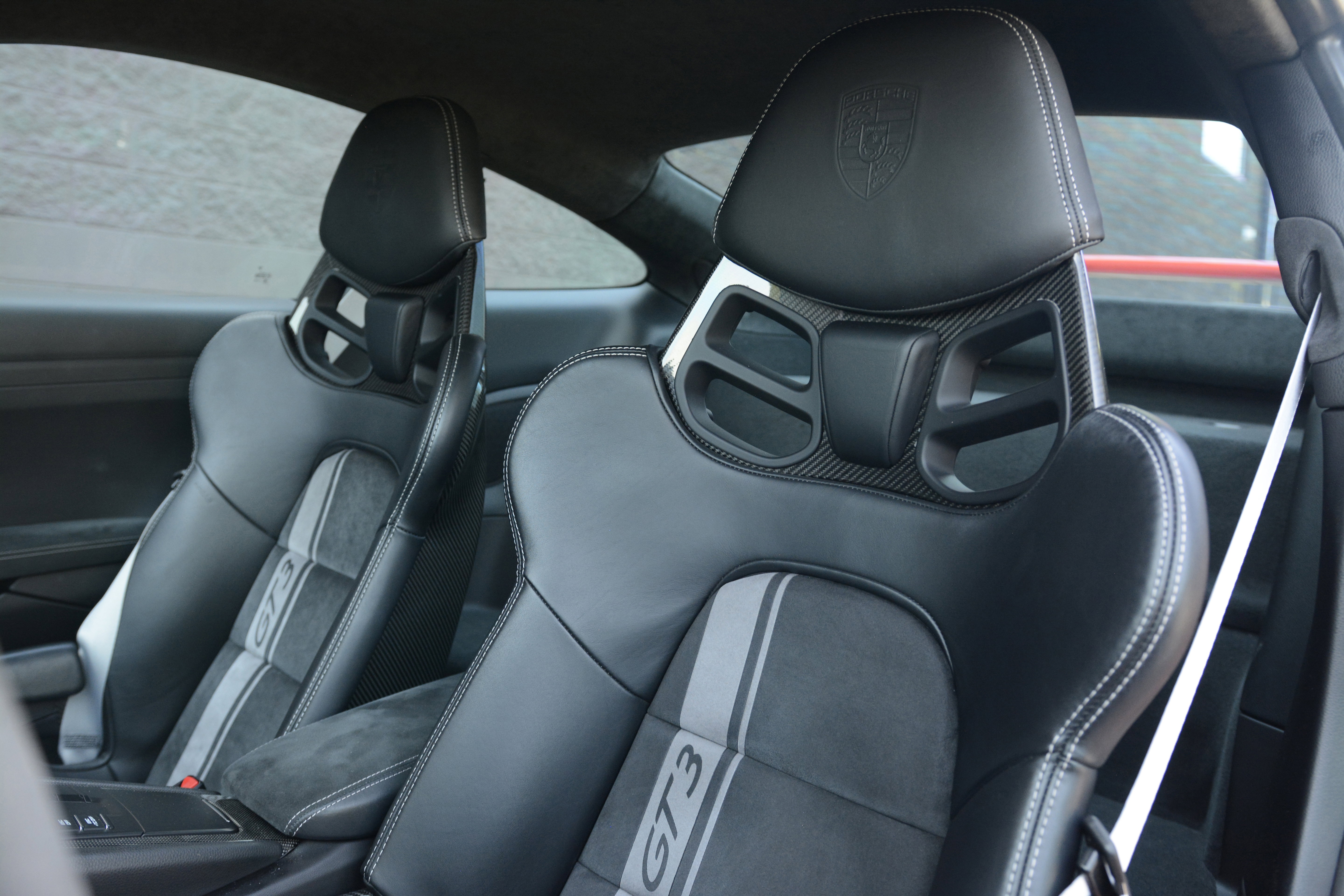 Certified 2018 Porsche 911 GT3 image 5