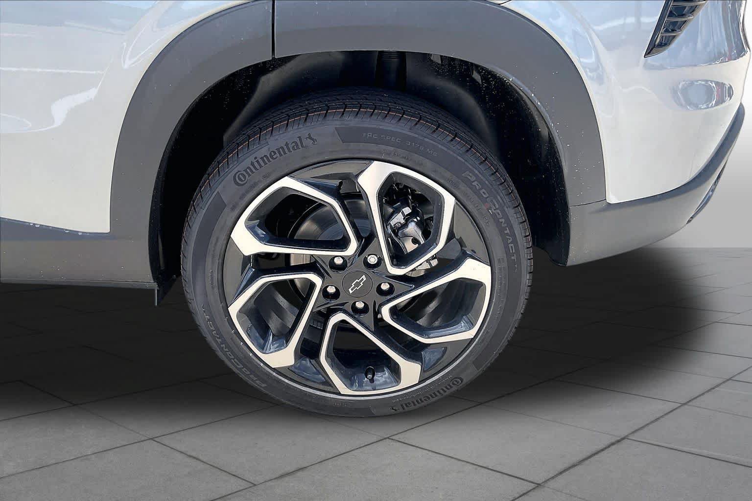 New 2026 Chevrolet Trax RS w/ Driver Confidence Package FWD image 12