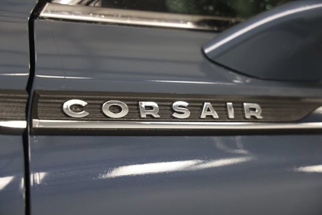 Used 2023 Lincoln Corsair Reserve w/ Equipment Group 202A AWD/4WD image 7