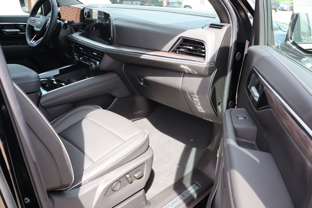 New 2026 Chevrolet Tahoe Premier w/ Sun And Tow Package AWD/4WD image 56