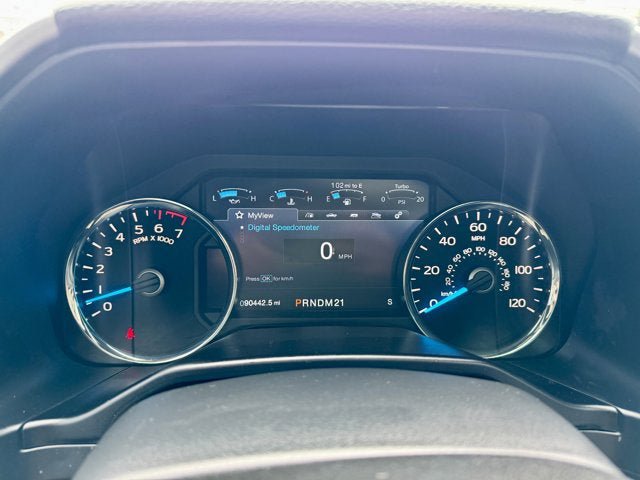 Used 2016 Ford F150 Platinum w/ Equipment Group 701A Luxury AWD/4WD image 17