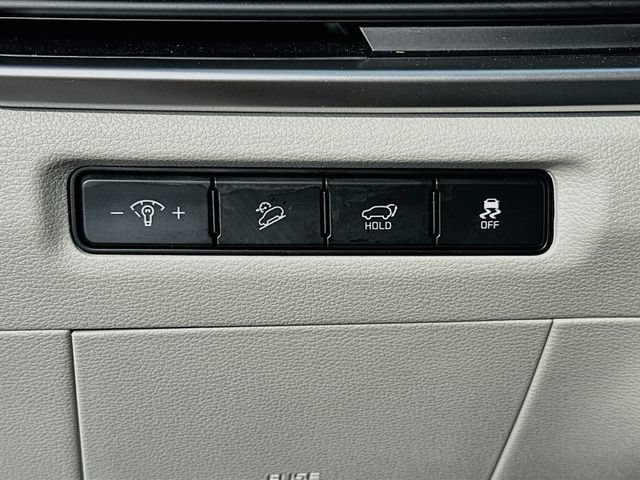 Used 2025 Kia Telluride EX w/ EX Captain's Chair Package AWD/4WD image 11