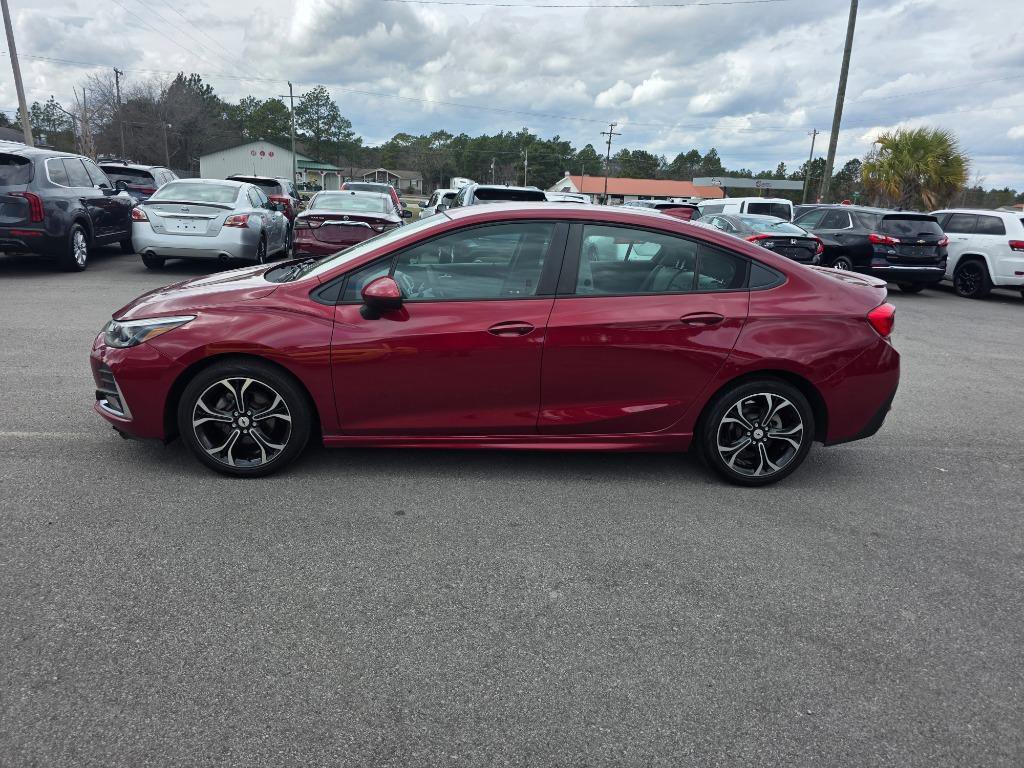 Used 2019 Chevrolet Cruze LT w/ RS Package image 2