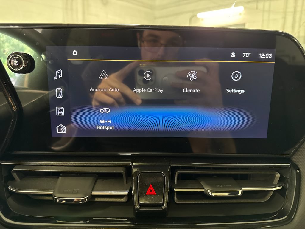 New 2026 Chevrolet TrailBlazer RS w/ Convenience Package FWD image 13