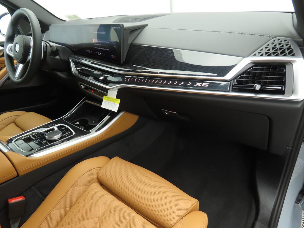 New 2026 BMW X5 sDrive40i w/ M Sport Package image 17