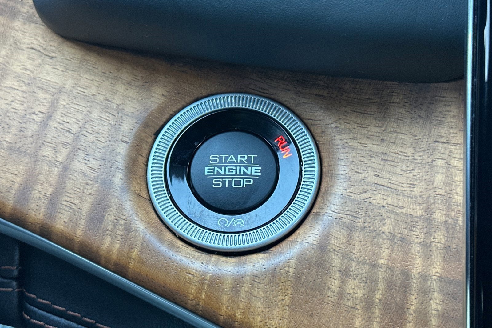 Used 2023 Jeep Grand Cherokee Summit image 35