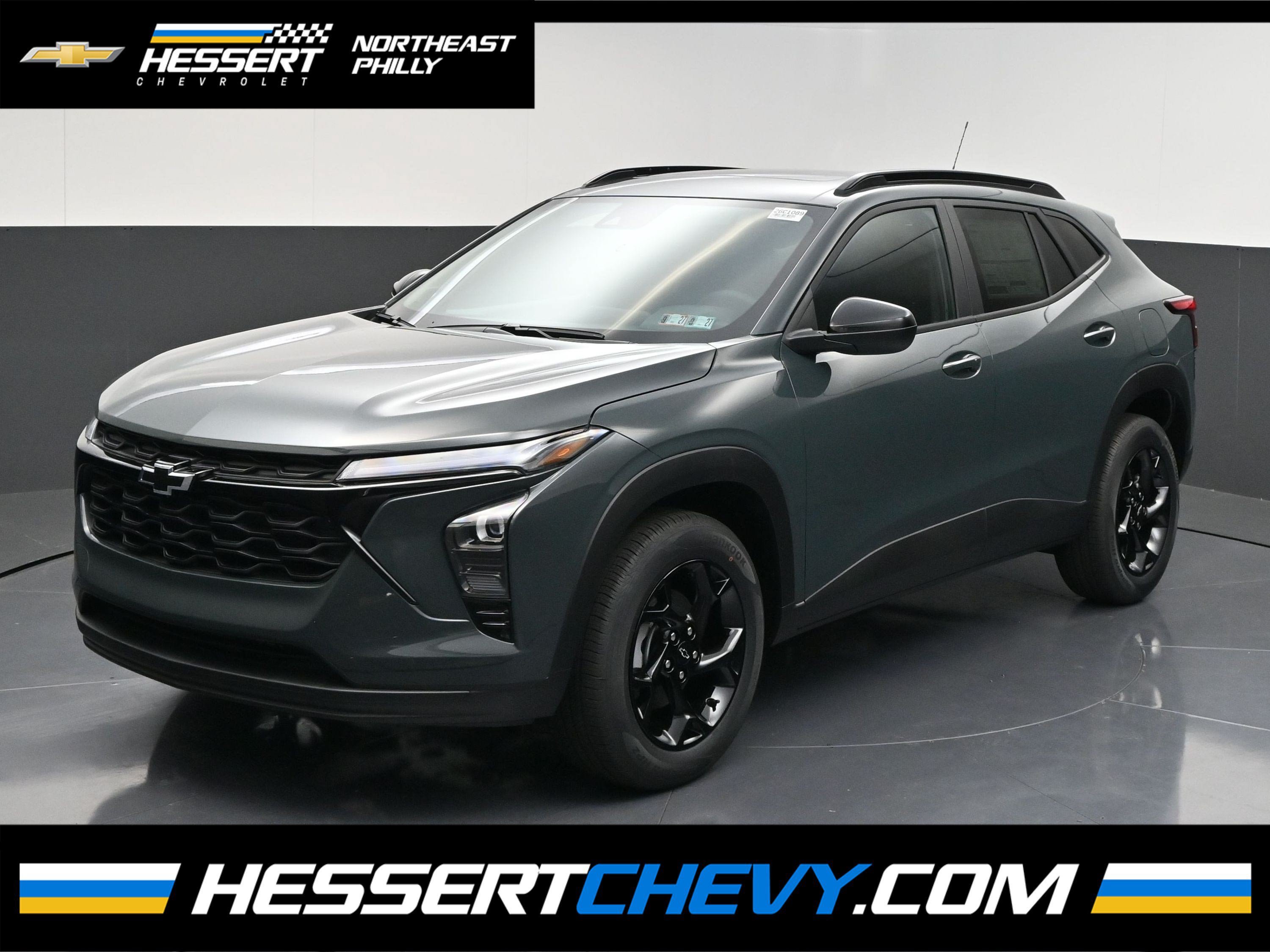 New 2026 Chevrolet Trax LT w/ Sunroof Package FWD image 1