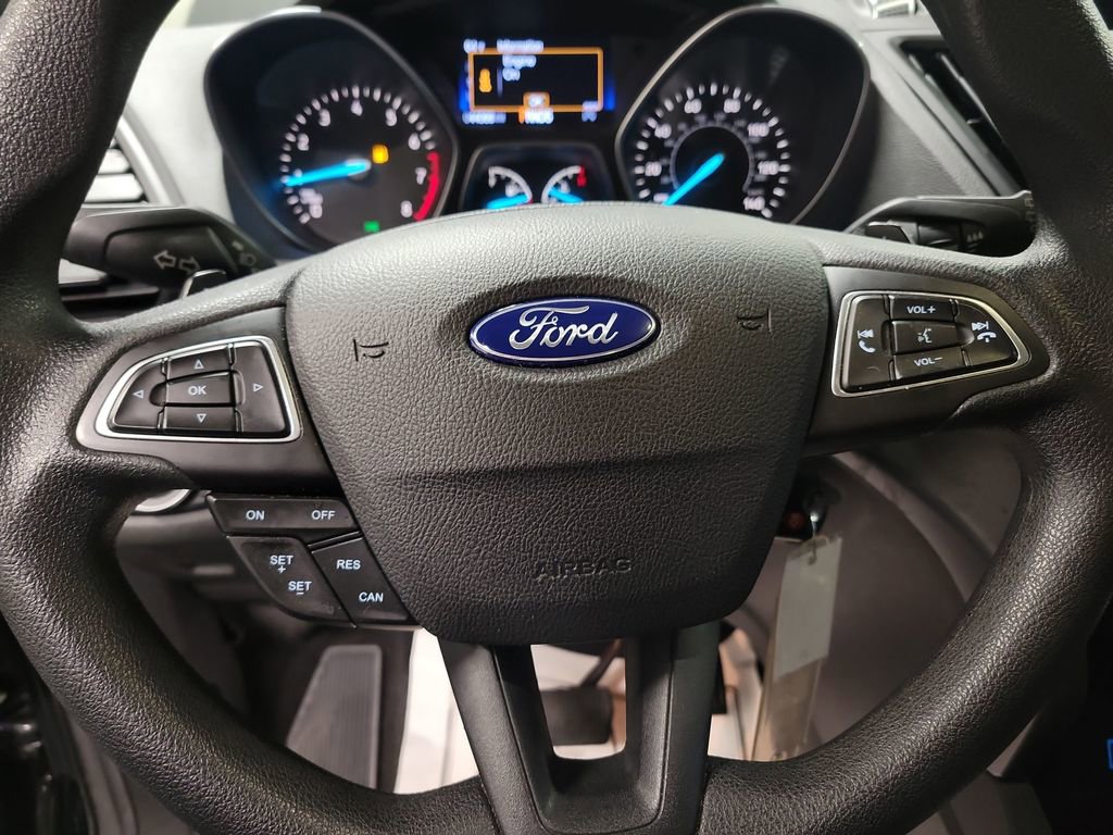 Used 2017 Ford Escape SE image 19