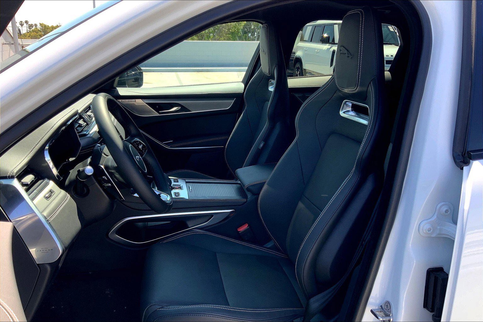 New 2026 Jaguar F-PACE R-Dynamic S image 5