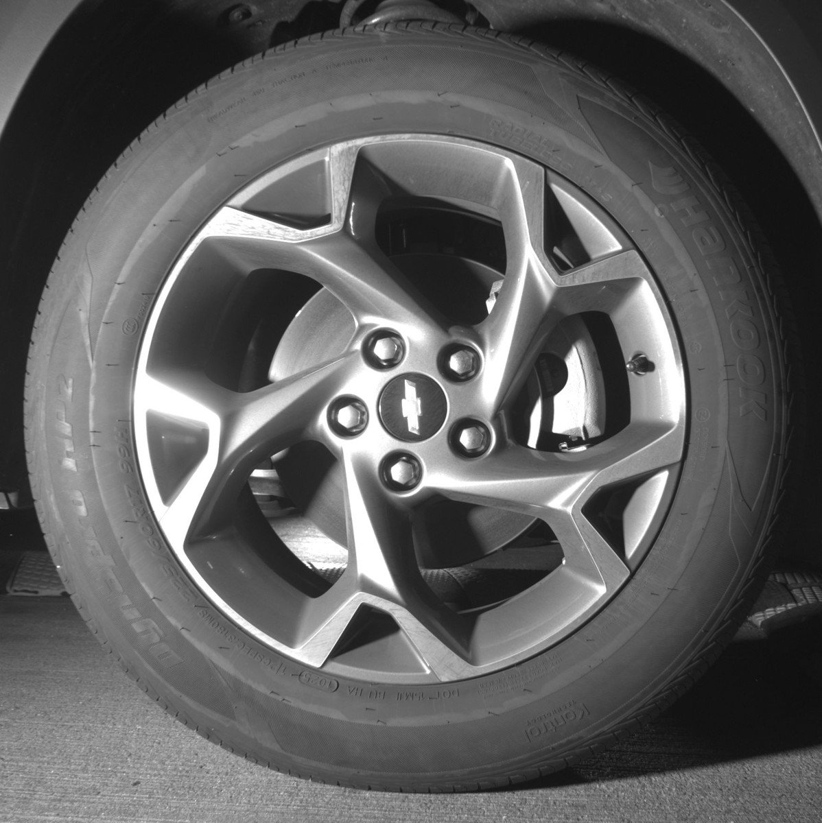 Used 2025 Chevrolet Trax LT FWD image 13