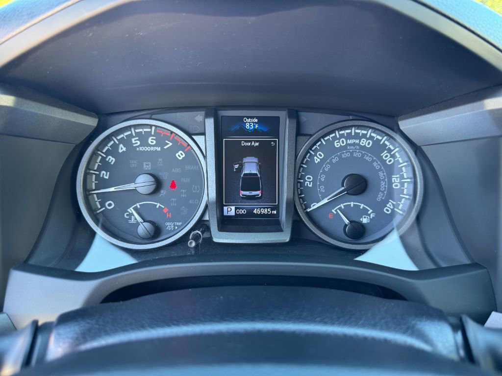 Used 2022 Toyota Tacoma TRD Off-Road image 21