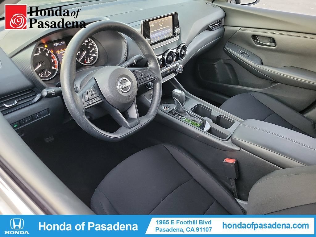 Used 2025 Nissan Sentra S w/ Trunk Package FWD image 9