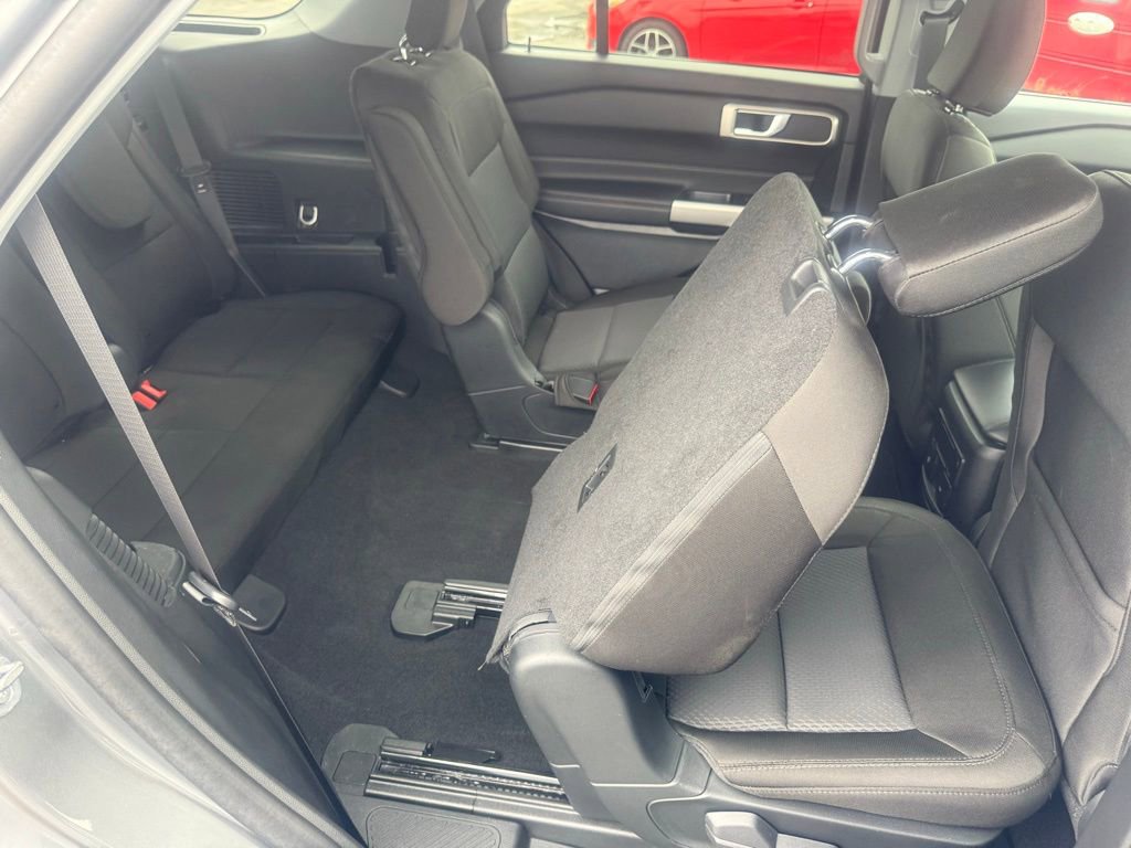 Used 2024 Ford Explorer XLT AWD/4WD image 54