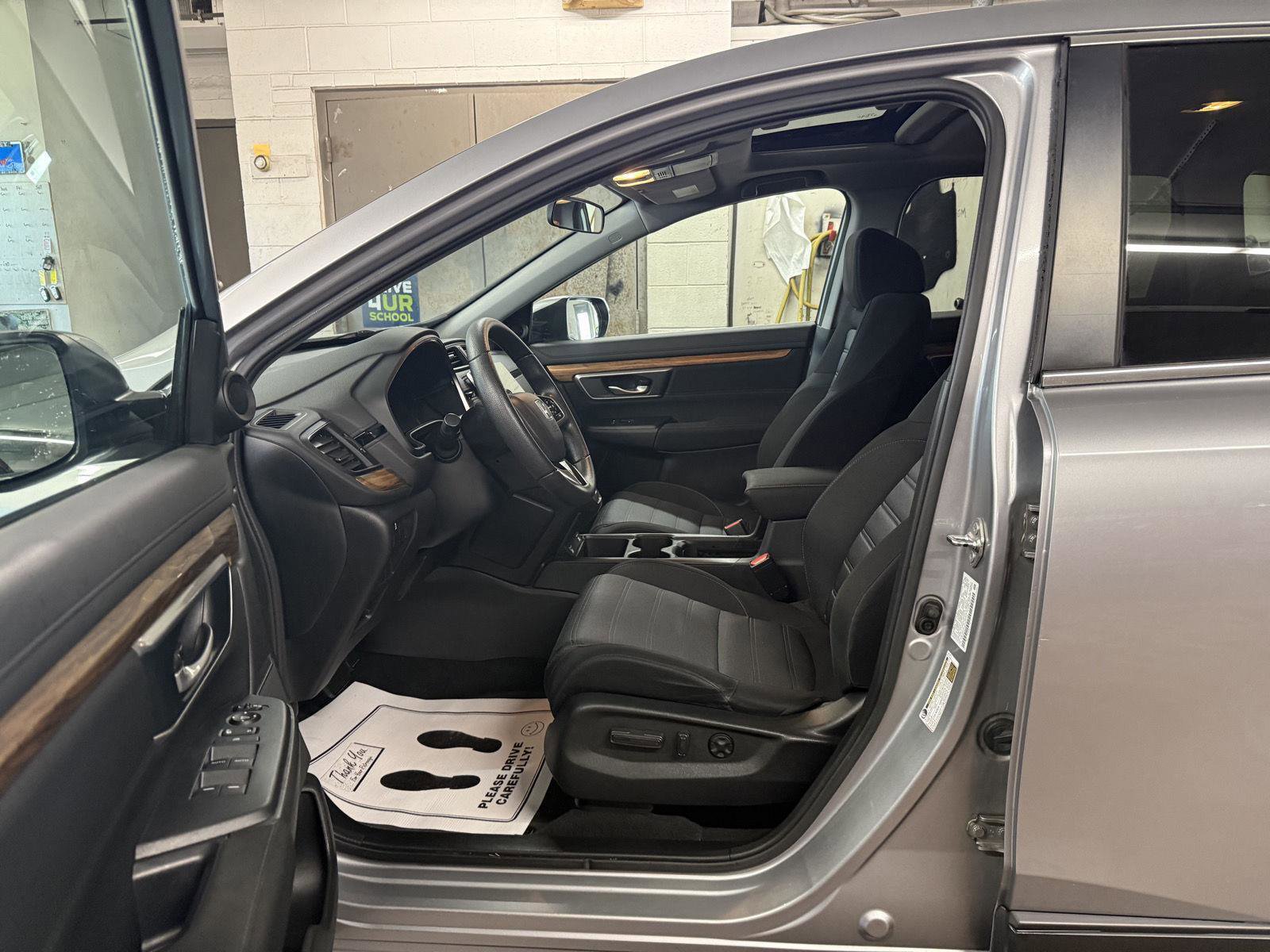 Used 2020 Honda CR-V EX image 12