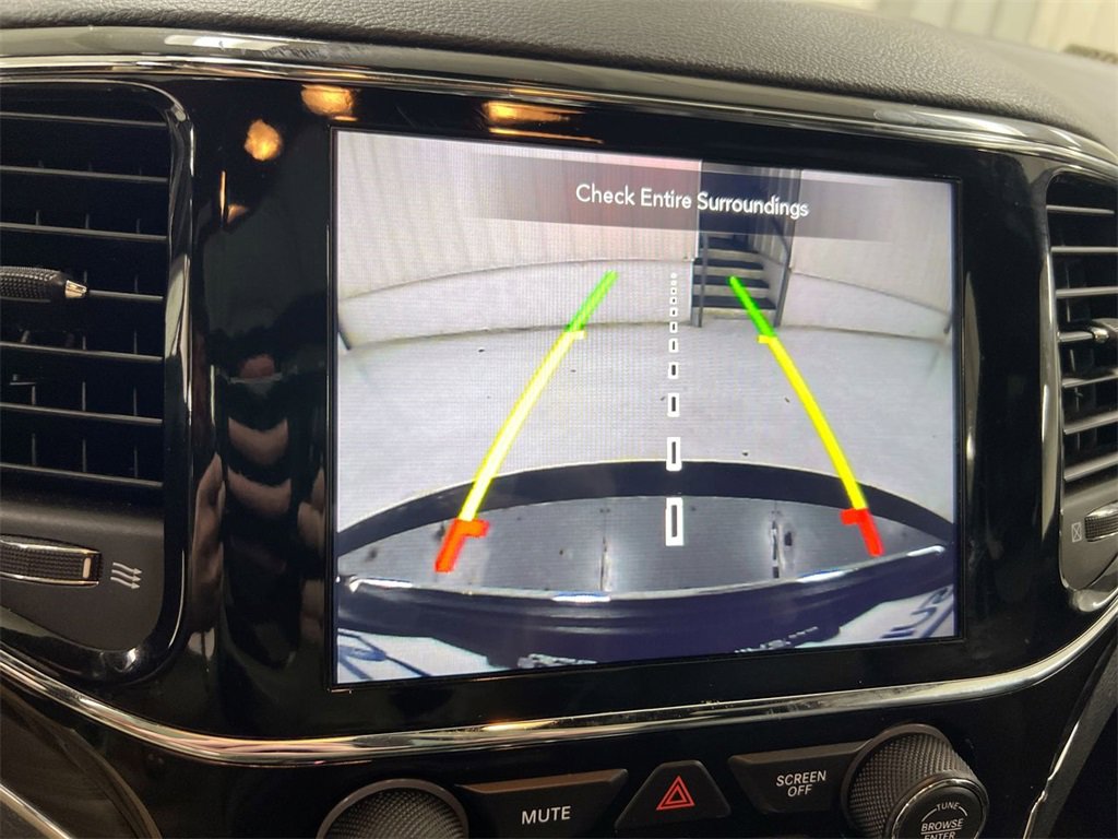 Used 2021 Jeep Grand Cherokee Limited w/ Luxury Group II image 15