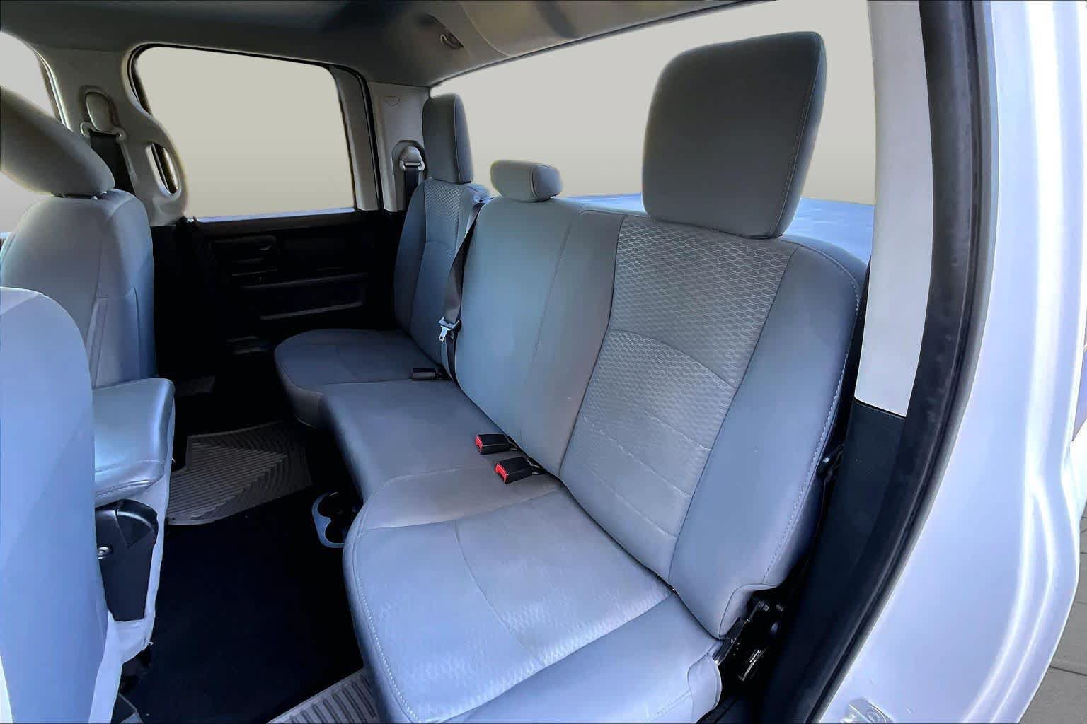 Used 2019 RAM 1500 Express AWD/4WD image 21