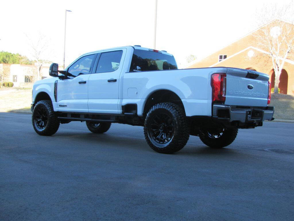 Used 2024 Ford F250 XLT w/ FX4 Off-Road Package AWD/4WD image 8