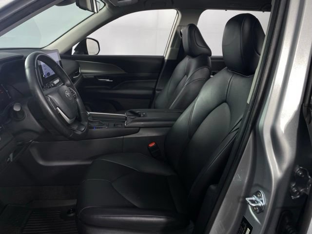 Used 2025 Toyota Grand Highlander FWD image 14