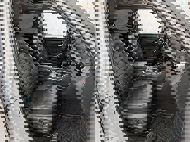 Used 2023 Toyota Highlander XLE image 23