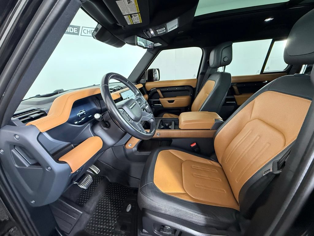 Used 2023 Land Rover Defender 110 X AWD/4WD image 17