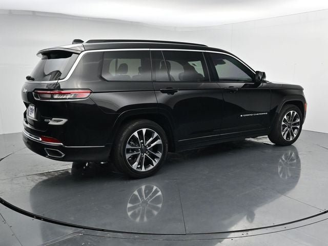 Used 2025 Jeep Grand Cherokee L Overland w/ Luxury Tech Group IV AWD/4WD image 10