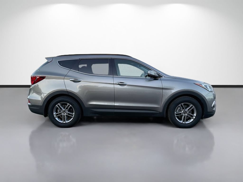 Used 2018 Hyundai Santa Fe Sport w/ 2.4L Tech Package 04 FWD image 2