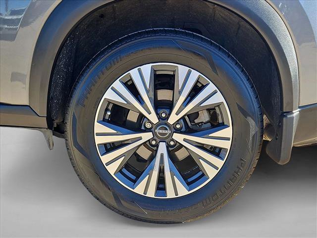 Used 2022 Nissan Rogue SV image 24