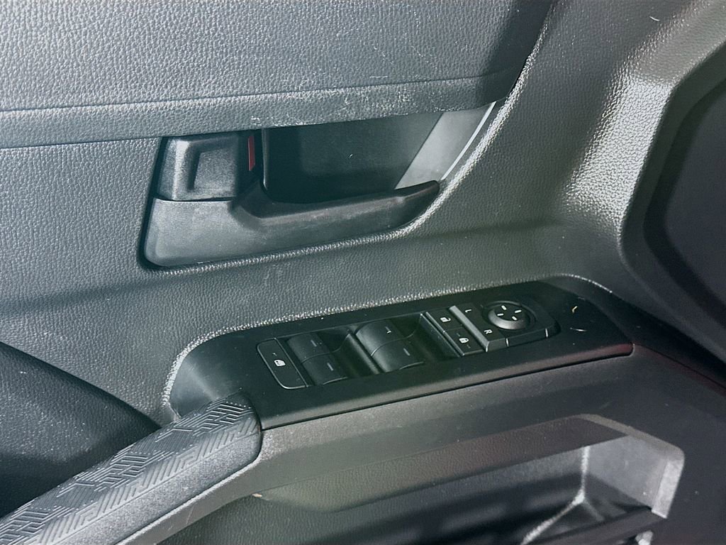 Used 2025 Toyota Tacoma SR AWD/4WD image 24