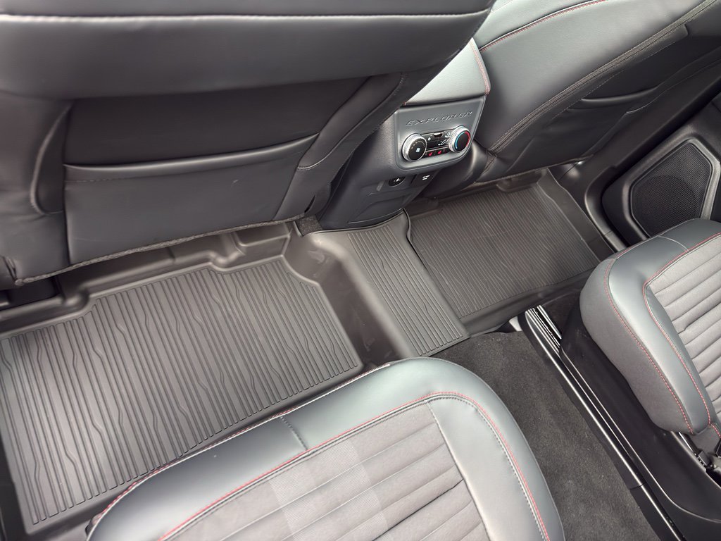 New 2026 Ford Explorer ST-Line w/ ST-Line Street Pack image 29