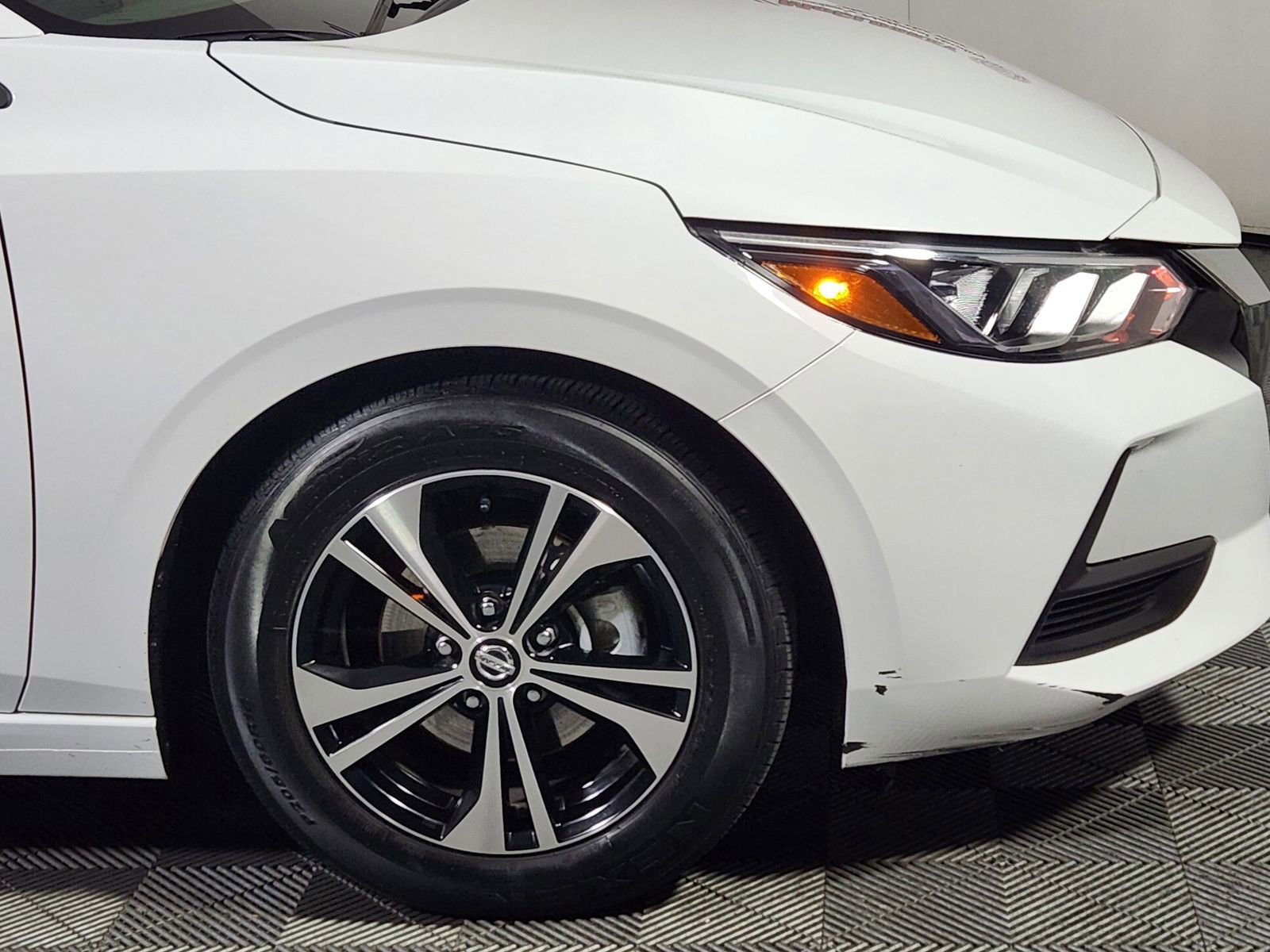 Used 2023 Nissan Sentra SV image 11