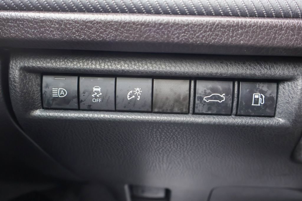 Used 2025 Toyota Camry SE FWD image 20