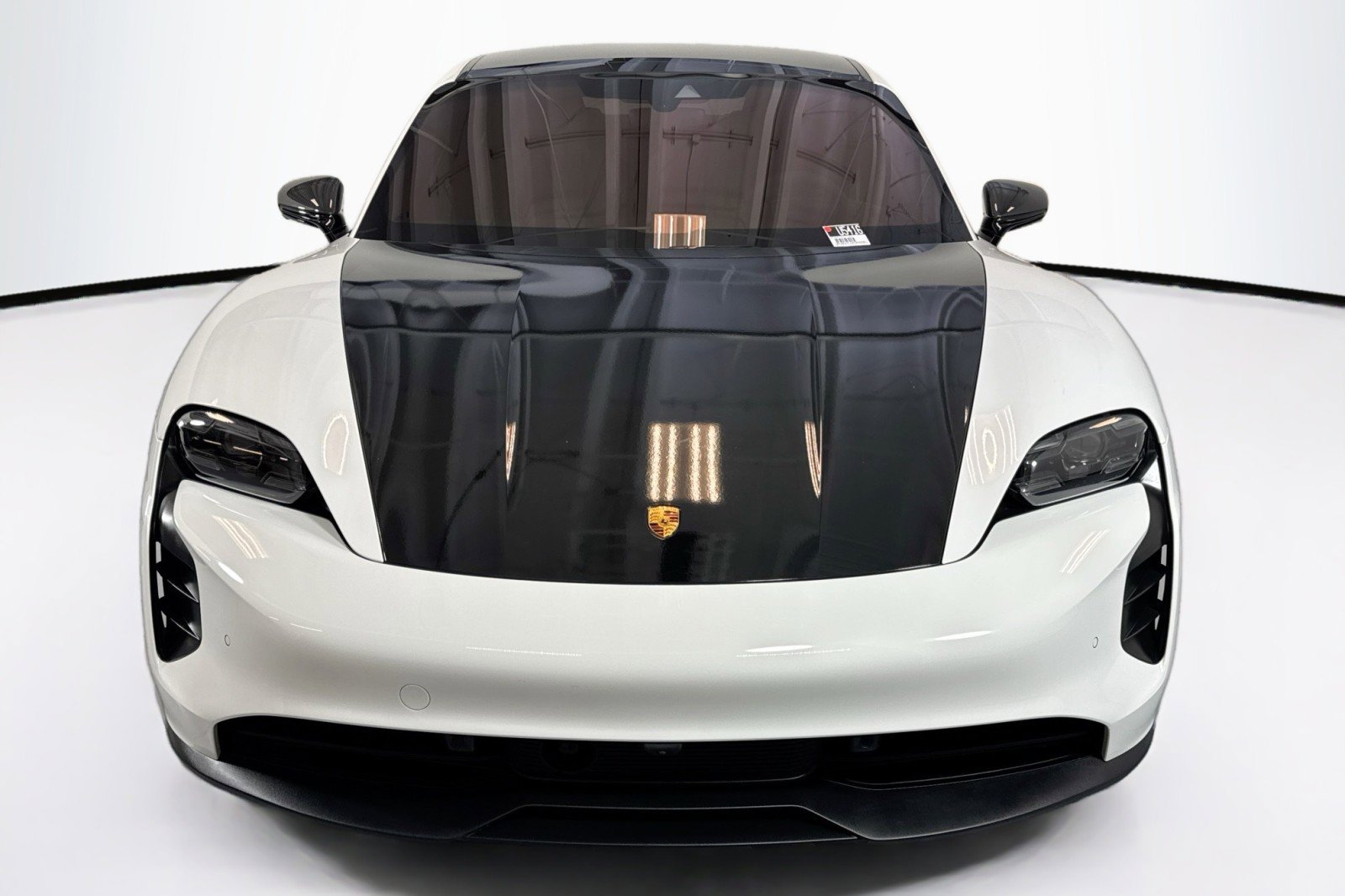 Used 2023 Porsche Taycan GTS image 2