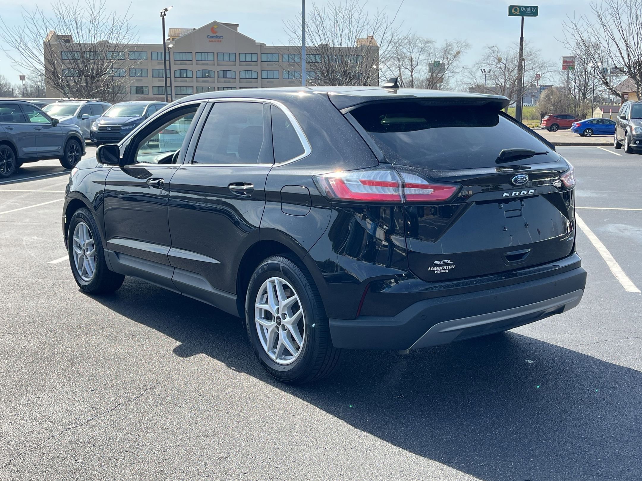 Used 2024 Ford Edge SEL image 5