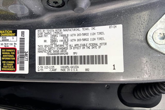 Used 2024 Toyota Sequoia Capstone AWD/4WD image 34