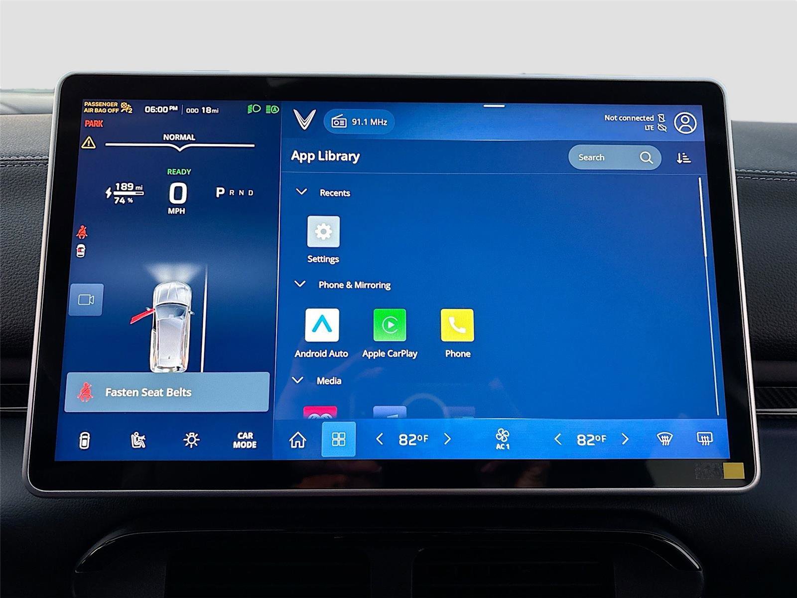 New 2025 VinFast VF 8 Eco image 15