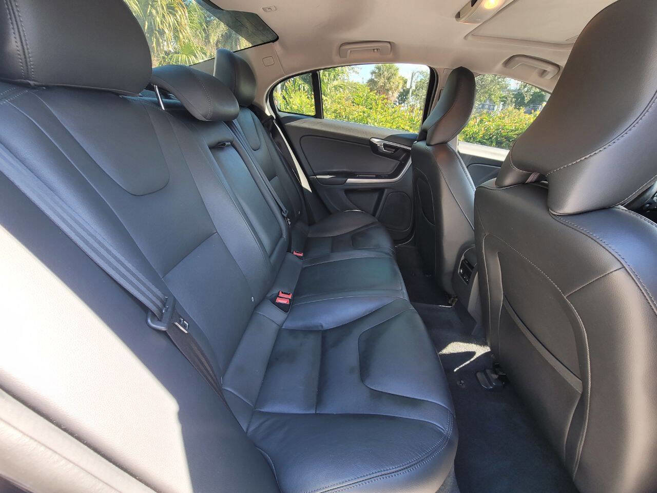 Used 2015 Volvo S60 T5 Platinum image 14