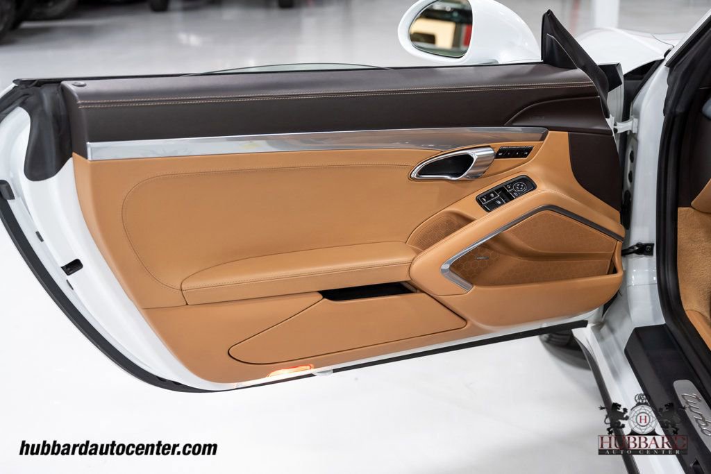 Used 2015 Porsche 911 4 Cabriolet image 16