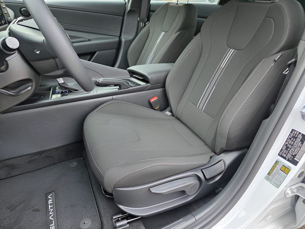 New 2026 Hyundai Elantra Sport w/ Cargo Package FWD image 13