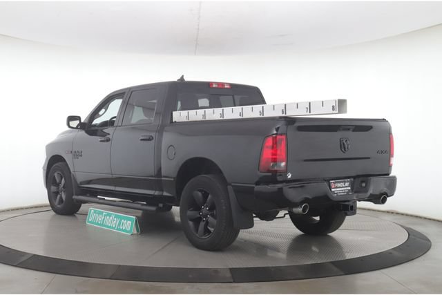 Used 2019 RAM 1500 Classic SLT w/ Black Appearance Group AWD/4WD image 8
