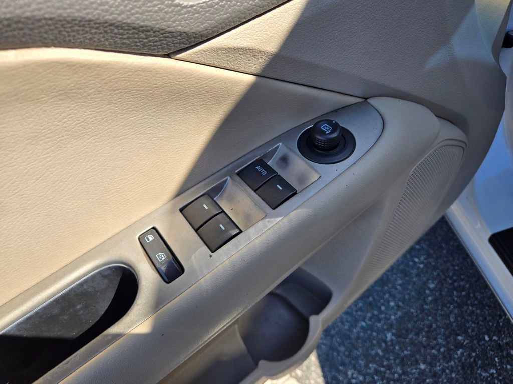 Used 2010 Ford Fusion Hybrid FWD image 22