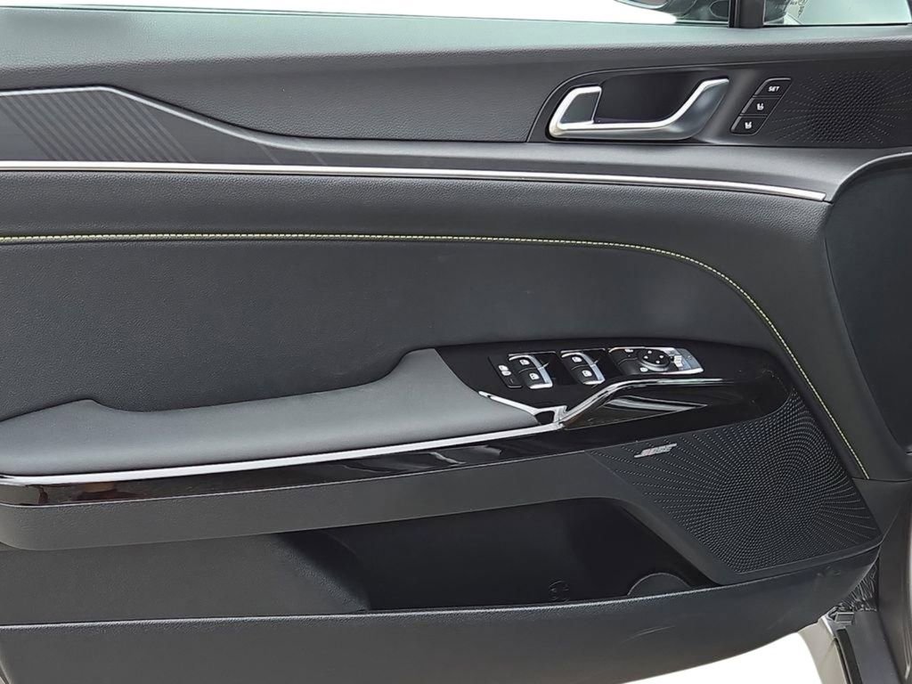New 2026 Kia K5 GT w/ GT1 Package FWD image 15