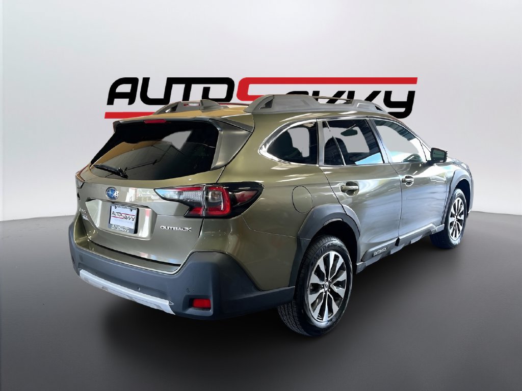 Used 2025 Subaru Outback Limited AWD/4WD image 7